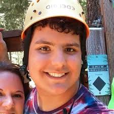 Cade Edwards (@Cadius0327)