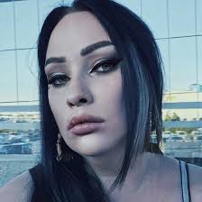 RUFUZ O BAMBI I YOUNG LEOSI "ROBIĄ SPOKO RZECZY" 👌 Uliczny raper  wypowiedział się na temat twórczości Young Leosi i Bambi. Twierdzi, że lata  sztywnych raperów spod klatki się już skończyły. 🧐