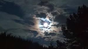 De la eclipsă au trecut 2 ani, 365 zile. Luna AlbastrÄ De SambÄtÄ Va Fi Ultima Din UrmÄtorii Doi Ani