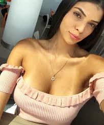 Isabella Obregon added a new photo.