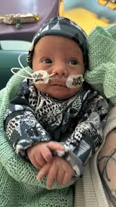 🎃 Hello does anyone have a medium mens convict Halloween costume £?🎃