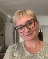 My dad David Jackson, mum Dawn Jackson (Sutton) Norma Tweedy, grandmother  Vicky Jackson, great grandmother Dorothy Grieves, aunty Nancy Sutton  holding me, grandmother Margaret Sutton (McDonald), Sarah Watson and 2  little girls