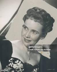 603 Theresa Wright Photos & High Res Pictures