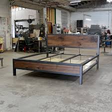 siglo de cama con almacenaje etsy bedden opslag stalen meubelen rustiek meubilair