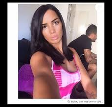 Pour l'occasion, la jolie brune a changé cinq fois de tenue et c'est la robe en dentelle qu'elle. Manon Marsault Et Julien Tanti Separes La Belle Brune Recadre Son Ex Purepeople