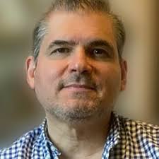 Ascend Your Start-Up: Conquer the 5 Disconnects to Accelerate Growth : Yu,  Helen, Rainer, Gebhard: Amazon.com.au: Books