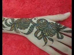 نقوش حناء رررررائعة جدا نقوش ناعمة متوسطة و فخمة على اليدين و القدمين henna hand tattoo hand tattoos henna