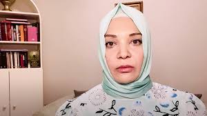 Sabah yazarı hilal kaplan, abd başkanı trump'ın bazı tweetlerinin, twitter tarafından 'yalan' olarak işaretlenmesiyle ilgili olarak, amerikan başkanı'na yaptıklarını günü gelince ülkemizde de. Hilal Kaplan Turkiye De Ayaklanma Olsun Twitter Facebook Cumhurbaskani Erdogan In Hesaplarina Da Sinir Koyabilir