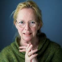 100+ "Ellen Berg" profiles