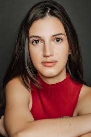 Leticia Almanza's Instagram, Twitter & Facebook