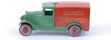 Hacer autos de juguete es un proyecto divertido y sencillo que puedes realizar en casa. Los 10 Coches En Miniatura Mas Caros Que Se Han Fabricado Catawiki