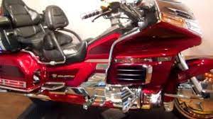 Він як і раніше має вражаючий, шестициліндровий двигун, який забезпечує лавину. 2000 Honda Gl1500se Goldwing For Sale At Monster Powersports Youtube