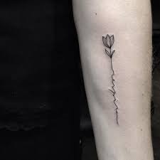1000 Tulip Tattoo Ideas On Pinterest Tiny Tattoo In 2020 Tulip Tattoo Minimalist Tattoo Signature Tattoos