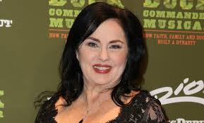 13 Facts about Duck Dynasty's Robertson family before they were famous