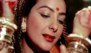 Nargis Dutt Mother India The Role That Is Considered As A Milestone In Indian Cinema Today We Remem Bollywood Celebrities Vintage Bollywood Celebrities