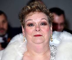 Anne solway hegerty (born 14 july 1958) is an english television quiz personality and one of the chasers on the itv game show the chase. Anne Hegerty Bio Facts Family Life Of English Tv Presenter