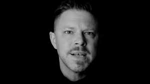 Acoustic Guitarist and Singer for Events and Weddings