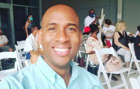 Progressive Omari Hardy Disrespects Justices Ruth Bader Ginsburg and  Stephen Breyer · The Floridian