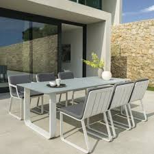 Salle A Manger D Exterieur Blooma Bellco Castorama Salle A Manger Jardin Table De Jardin Chaise De Jardin