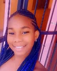 Vin vote pou Actrice paw la ,kiyes nou panse kap pran'' ''meyè Actrice  féminine de l'année''? Tout nèt chaje talan selman kore Actrice paw oubyen  Actrice ou panse ki merite tit la