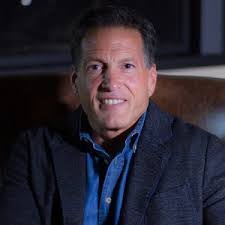 Doug Weiss's Instagram, Twitter & Facebook