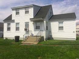 Te ayudamos a encontrar la mejor opción para tus billetes de. 27 Dock Dr Freeport Ny 11520 House For Rent In Freeport Ny Apartments Com