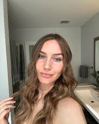 Ashley Homan's Instagram, Twitter & Facebook