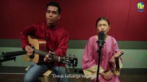 Senandung hari raya untukmu nyanyian dayang ku intan zero, alif satar, siti nordiana, daniel lawak solo, raja azura, fikry ibrahim, zarul umbrella, aaron azi. Ernie Zakri Senandung Hari Raya Untukmu Youtube