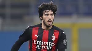 Vêtement féminin et accessoire pour femme : Ac Milan Transfer News Sandro Tonali Signs Permanent Deal