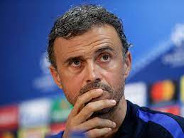 Luis enrique, que defendió la camiseta azulgrana durant 8 temporadas, es el nuevo entrenador del fc barcelona / luis enrique, que va defensar la samarreta blaugrana durant 8 temporades, és el nou. Luis Enrique Spaniens Ex Nationaltrainer Trauert Um Seine Neunjahrige Tochter Grosses Mitgefuhl In Sportwelt Fussball