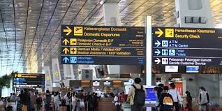 Ada lebih dari 13 bandara di indonesia yang dikelola oleh angkasa pura i. Biaya Test Pcr Di Bandara Soekarno Hatta Paling Mahal Hampir Rp 1 4 Juta