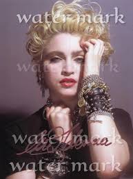 MADONNA SIGNED AUTOGRAPH