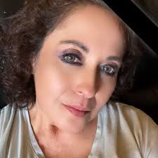 Why do some women keep their ex-husband's last name after divorce?