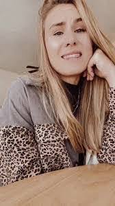 Leanna Troyer's Instagram, Twitter & Facebook