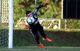 Javascript is required for the selection of a player. Sao Paulo Conta Com Permanencia De Tiago Volpi Para 2020 E Esta Decidido A Comprar Goleiro Sao Paulo Ge