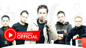 C g am menatap indahnya senyuman diwajahmu dm a dm g membuatku terdiam dan terpaku c g mengerti akan hadirnya am cinta terindah dm a dm g saat kau peluk mesra tubuhku. Lirik Lagu Demi Cinta Milik Kerispatih Lengkap Dengan Chord Gitar Sonora Id