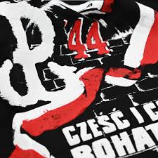 Mąż o wielkiej odwadze/ najodważniejszy) Koszulka Aquila Czesc I Chwala Bohaterom Czarna Sklep Fightershop