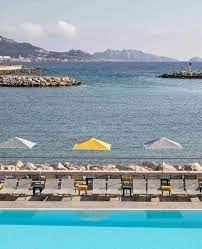 collection zef nhow hotel marseille en 2021 table basse carree projet bord de mer