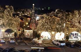 Feds Sue Dallas Based Christmas Light Company Claiming It Isn T Paying Workers Minimum Wage Or Overtime Noel Idee