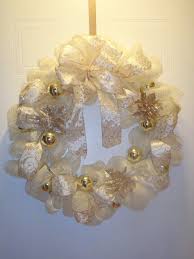 Cream And Gold Deco Mesh Wreath Christmas Pinterest Deco Mesh Christmas Wreaths Deco Mesh Wreaths Christmas Mesh Wreaths