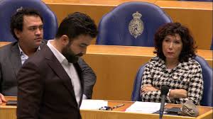 Stevig stuk in de volkskrant vandaag over groenlinks. Tweede Kamerleden Staan Op Tegen Intimiderende Filmpjes Denk Nos