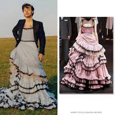 The pop star was photographed wearing a gucci dress for the fashion magazine, and while many people championed. Harry Styles Fashion Archive On Twitter Harry Is Wearing Gucci Fall 2020 Look 15 In Blue On The December Cover Of Voguemagazine Https T Co Ejwl0amsyc Https T Co Glrllfuszj