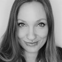 10+ "Leah Neumann" profiles