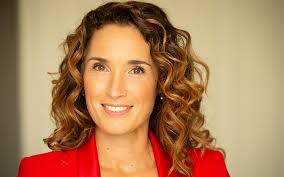 Maman de 2 garçons, elle est aussi la marraine d'une petite fille sénégalaise. Bienvenue A Marie Sophie Lacarrau Tf1 Et Vous