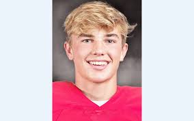 Alexandria shows flashes late, but early miscues are too much to overcome  against Hutchinson