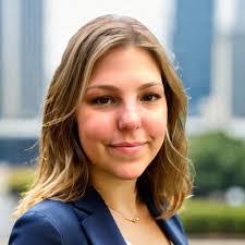 Heidi Godfrey's Instagram, Twitter & Facebook