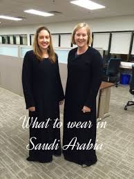 What To Wear As A Woman In Saudi Travel To Saudi Arabia What To Wear How To Wear