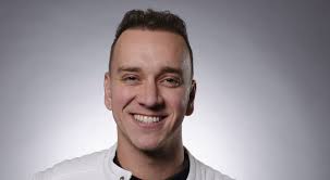 Oscar Alejandro Makes a Strong Debut at Premio Lo Nuestro