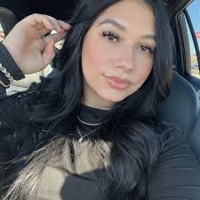 Lillie Barrera's Instagram, Twitter & Facebook