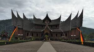1.provinsi nanggro aceh darussalam (nad) ibukota nya adalah banda aceh. Macam Macam Rumah Adat Yang Ada Di Indonesia Lengkap Sesuai Daerah Asalnya Ragam Bola Com